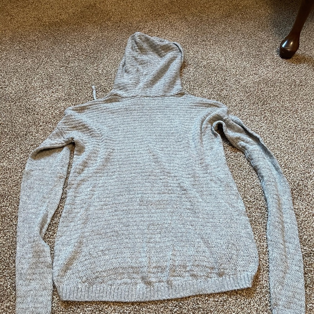 Abercrombie and Fitch XS Long Sleeve Pullover Hoodie Gray - Picture 5 of 5